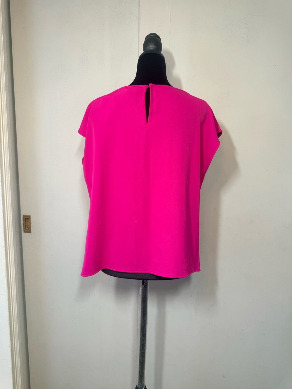 MELLODAY Hot Pink Cowl Neck Cap Sleeve Blouse - Picture 2 of 6